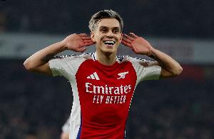 罗马诺：特罗萨德更换经纪公司，他与阿森纳的合同明年到期