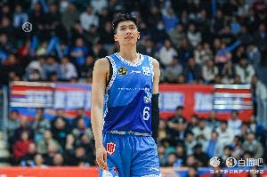 稍微有点铁！邹阳出场41分钟13中4&amp;三分6中1拿到15分 正负值-11