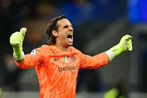 九游体育-记者：加拉塔萨雷有意索默，球员希望获得800万欧年薪